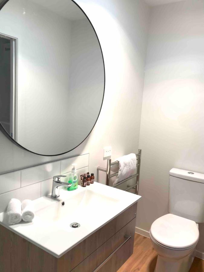 Hillside Studio Queenstown Bagian luar foto