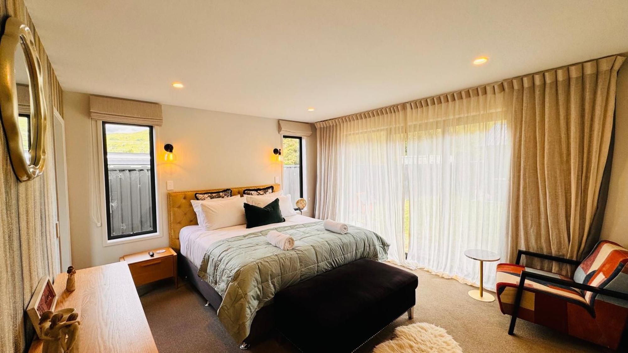 Hillside Studio Queenstown Bagian luar foto
